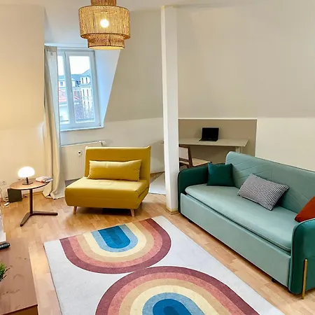 Familientraum-kueche-waschtrockner-playstation-netflix-wifi Apartment